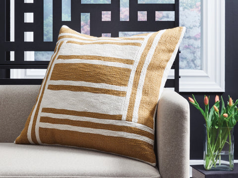 Darrman Pillow (4/CS)