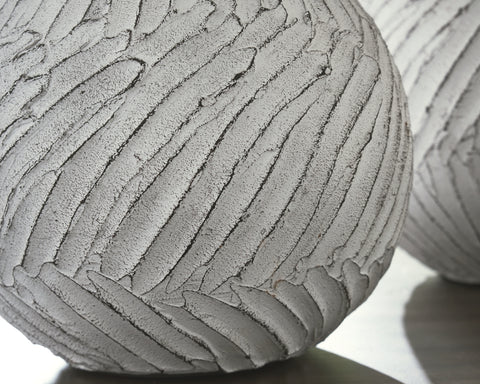 Shelvie Vase