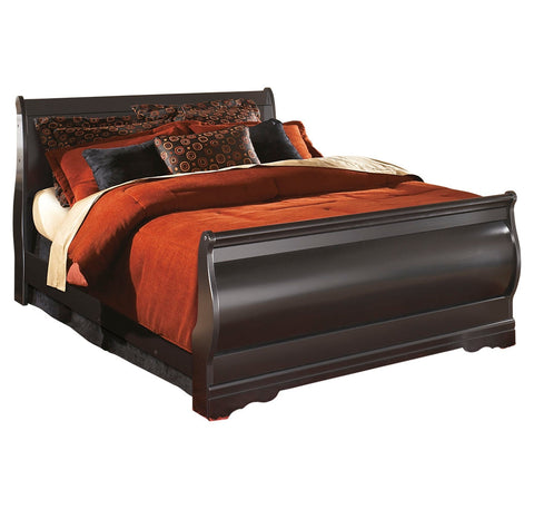 Huey Vineyard Queen Sleigh Bed with Mirrored Dresser, Chest and 2 Nightstands