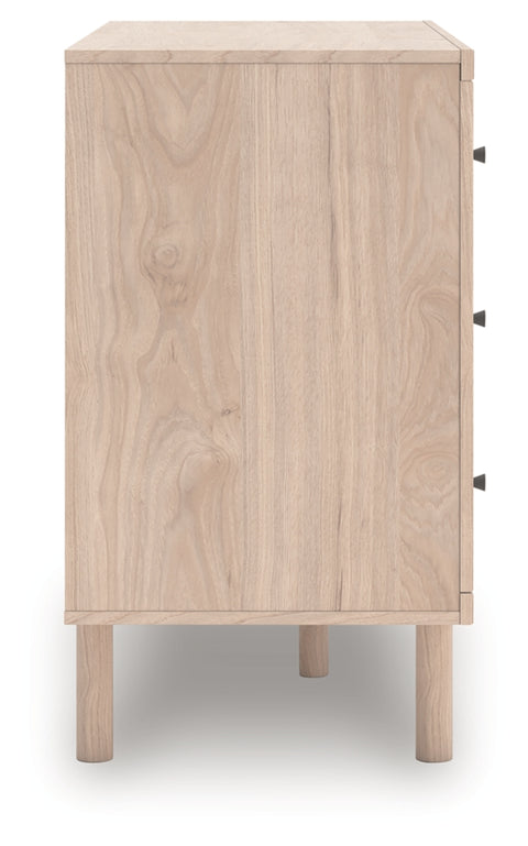 Shapella Six Drawer Dresser