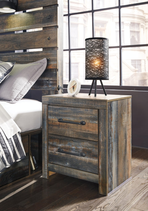 Drystan King Panel Headboard Bed with Mirrored Dresser and 2 Nightstands