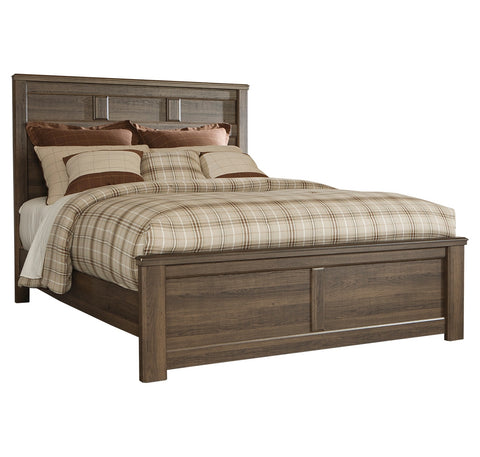 Juararo King Panel Bed with Mirrored Dresser, Chest and Nightstand
