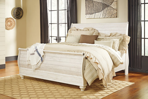 Willowton King Sleigh Bed with Mirrored Dresser, Chest and 2 Nightstands