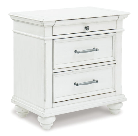 Kanwyn King Panel Bed with Mirrored Dresser and 2 Nightstands