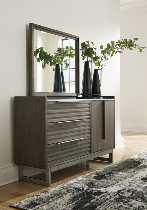 Arkenton California King Panel Bed with Mirrored Dresser and Chest