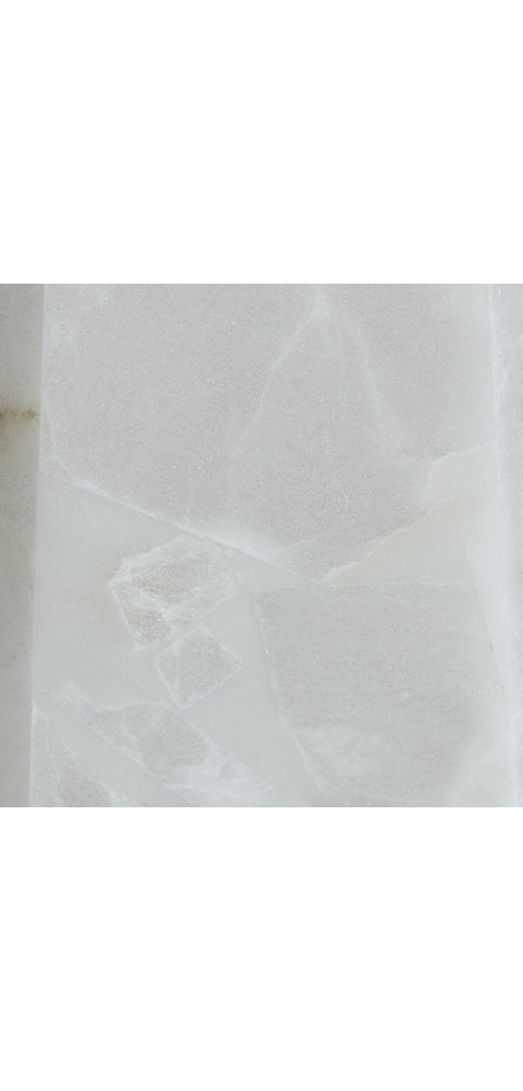 Laurellen Alabaster Table Lamp (1/CN)